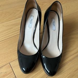 Black Pantent Prada Pumps (Size 37.5)